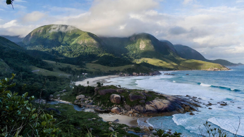 Leonardo Rocha de Almeida Abreu mostra como Ilhabela combina aventura, ecoturismo e charme em um dos destinos mais encantadores do litoral paulista.