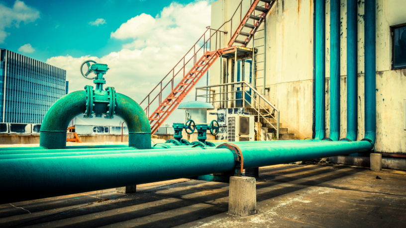 A partir do reconhecimento global, Paulo Roberto Gomes Fernandes destaca o papel da segurança e da inovação no avanço do setor de pipelines.